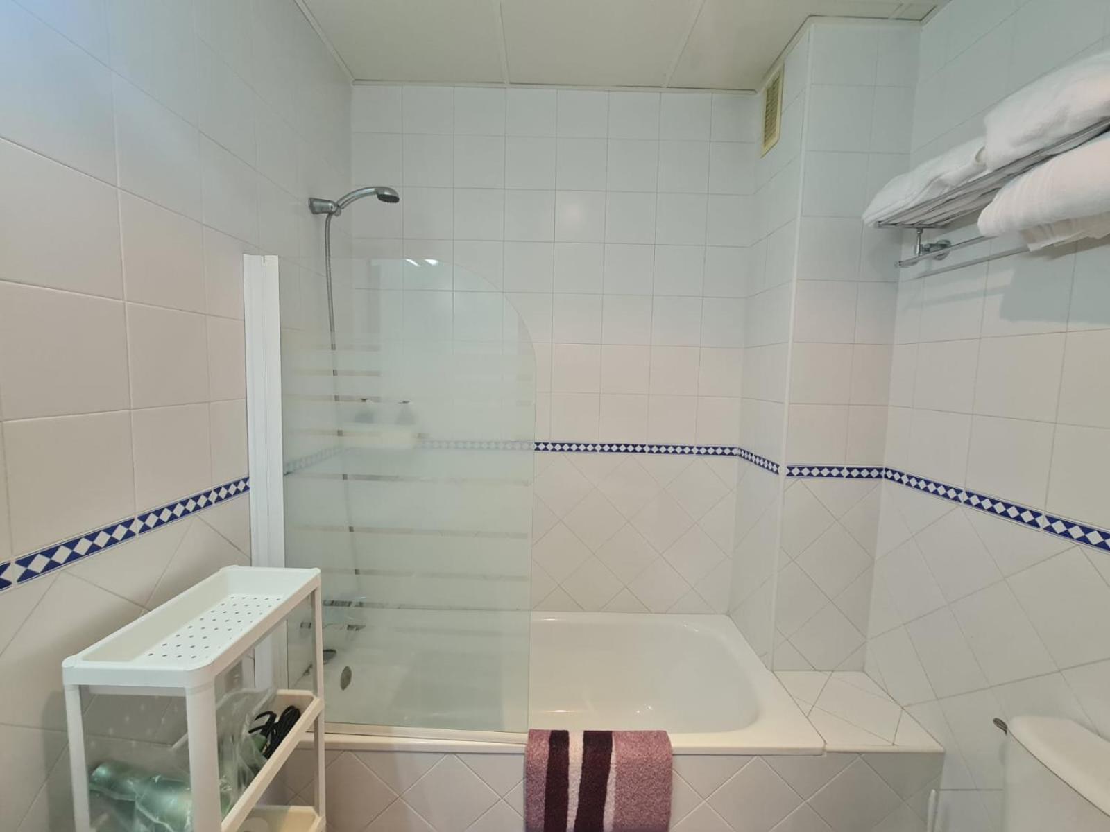 Lux Abril Apartment Севиля Екстериор снимка